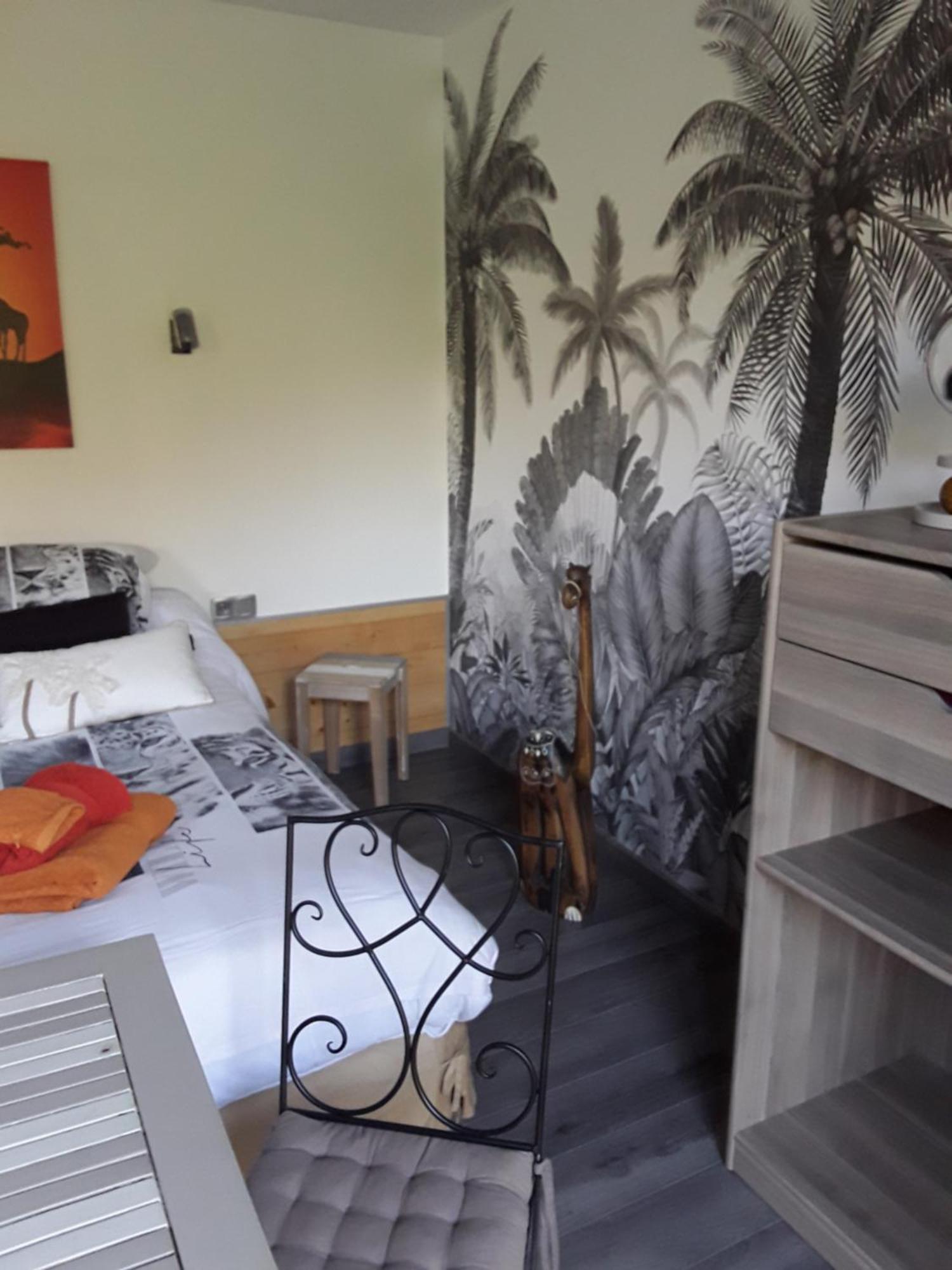 Chambres D'Hotes De L'Orval Thiergeville Zewnętrze zdjęcie