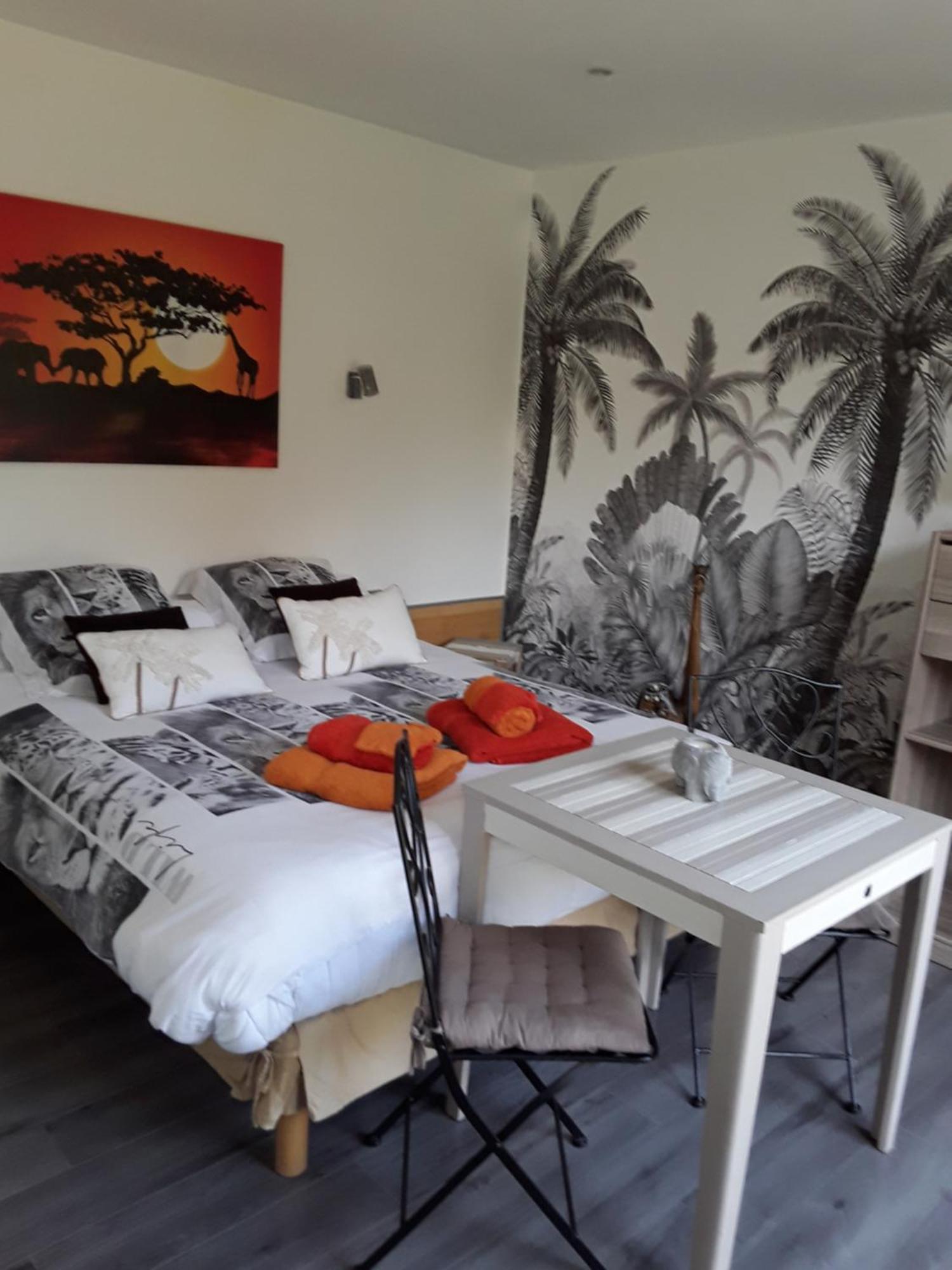 Chambres D'Hotes De L'Orval Thiergeville Zewnętrze zdjęcie